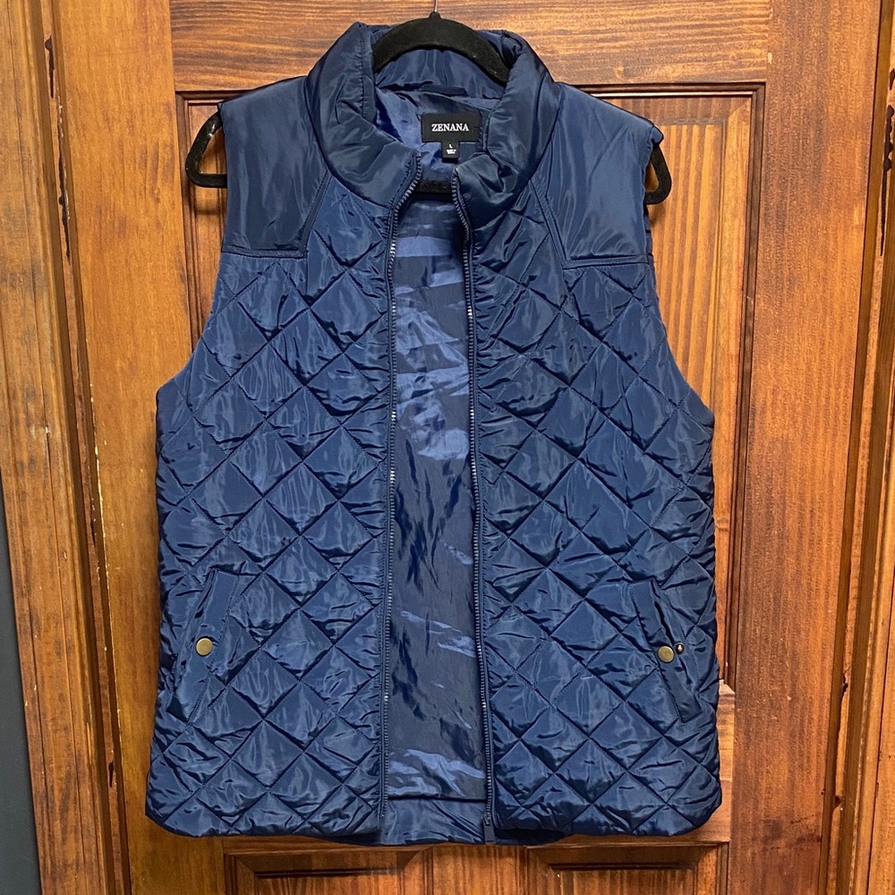 Zenana Outfitters Navy puffer Quilted Vest